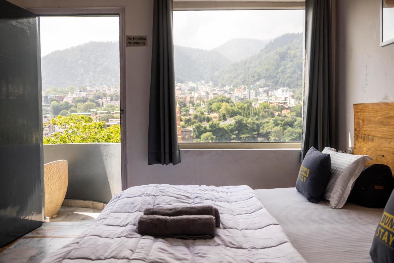 Bunkstay Coworking Hostel & Glamping Rishīkesh Esterno foto