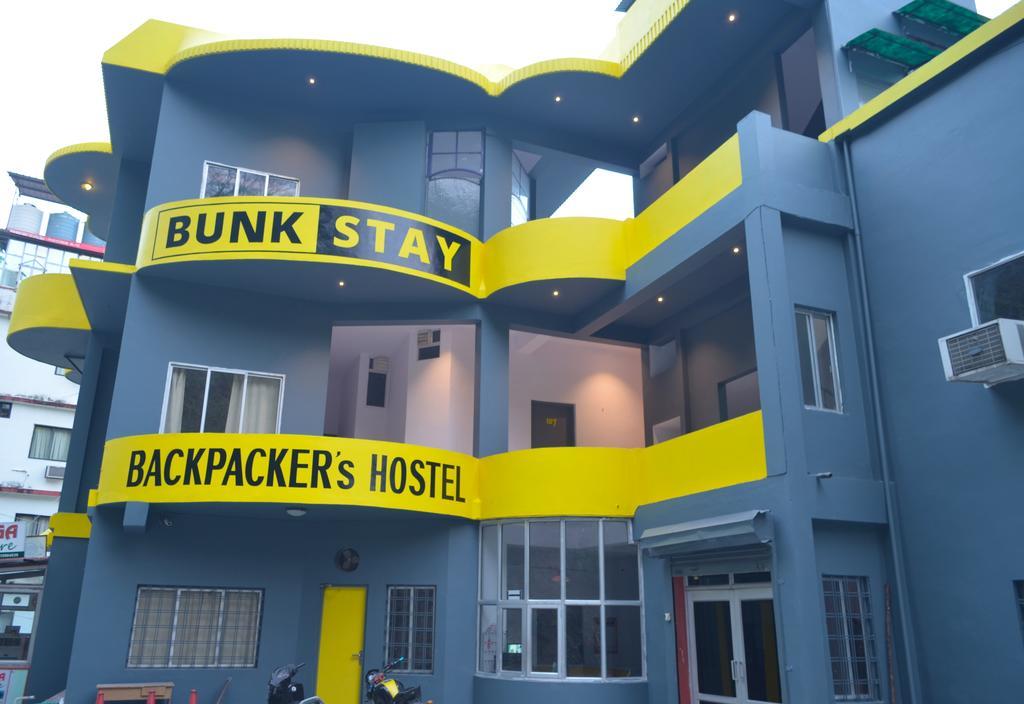Bunkstay Coworking Hostel & Glamping Rishīkesh Esterno foto