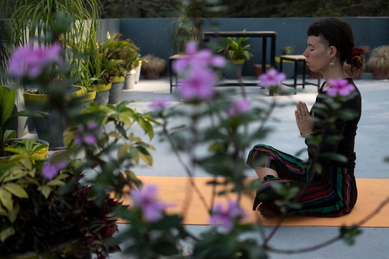 Bunkstay Coworking Hostel & Glamping Rishīkesh Esterno foto